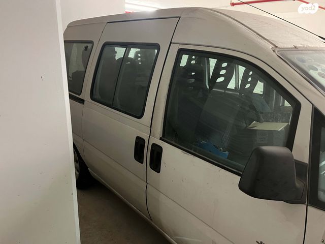 מודעת רכב סיטרואן ג'אמפי