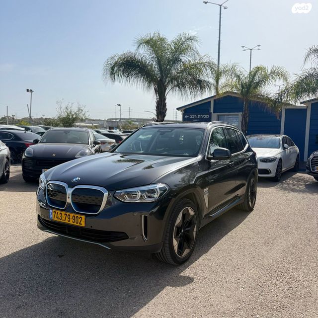 מודעת רכב ב מ וו iX3