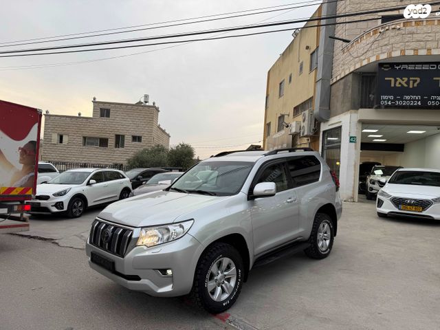 מודעת רכב טויוטה לנד קרוזר