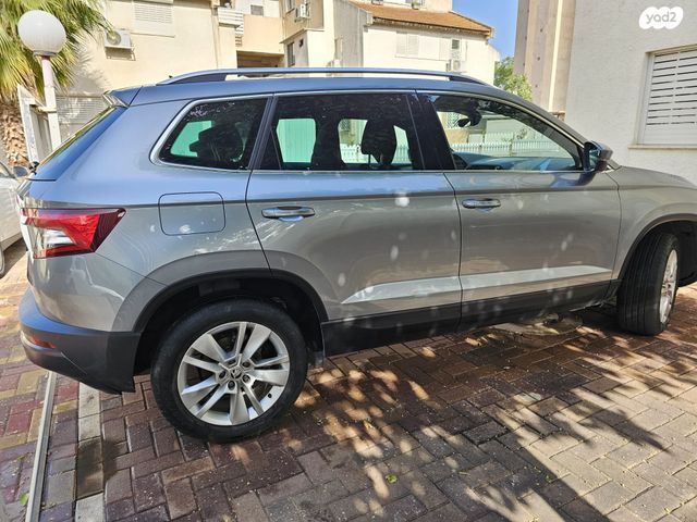 מודעת רכב סקודה קארוק