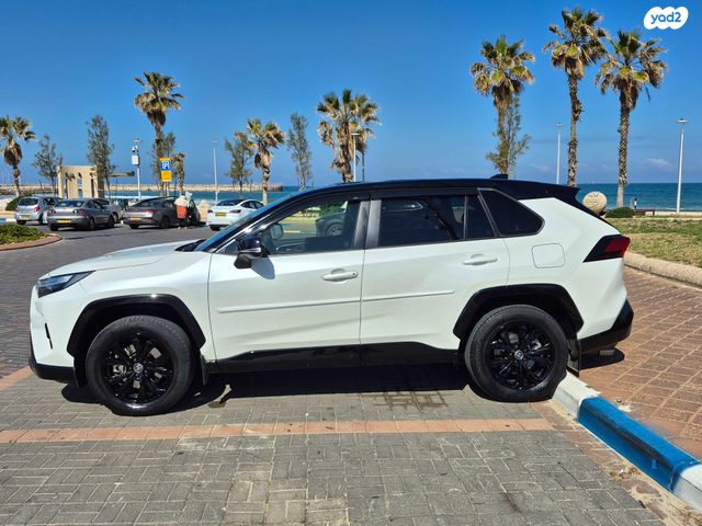 מודעת רכב טויוטה RAV4