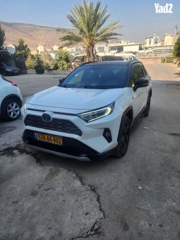 מודעת רכב טויוטה RAV4