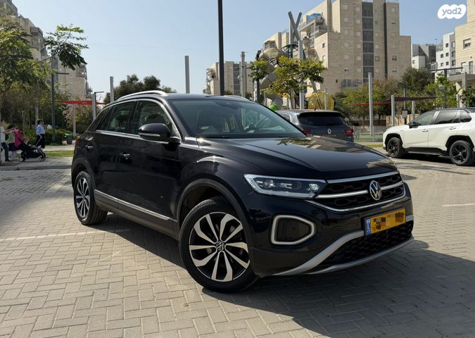 מודעת רכב פולקסווגן T-רוק