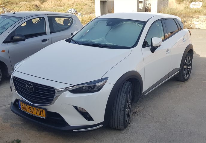 מודעת רכב מאזדה CX-3