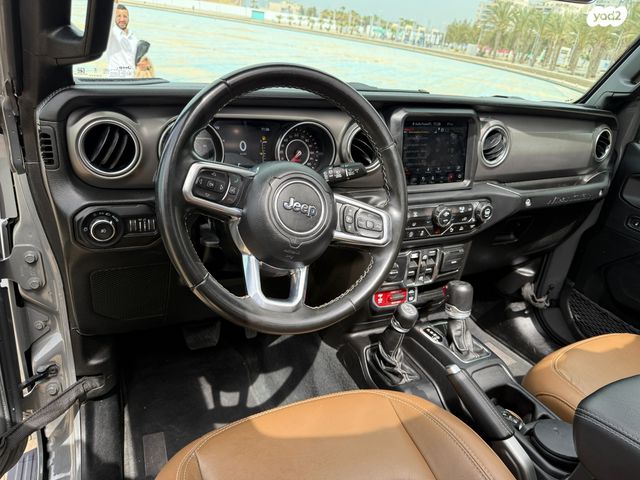 מודעת רכב ג'יפ רנגלר 2
