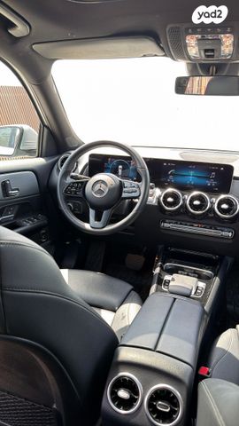 מודעת רכב מרצדס-בנץ GLB