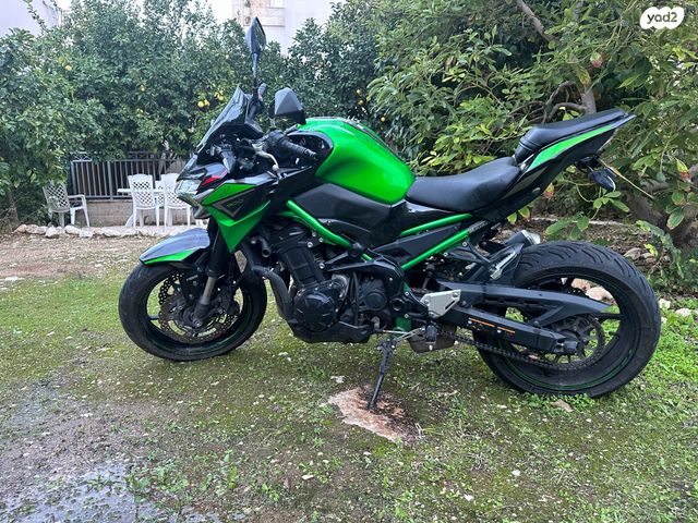 מודעת רכב קאוואסאקי Z900