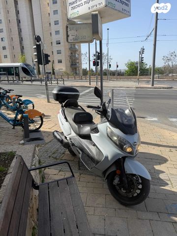 מודעת רכב סאן יאנג מקסים 400