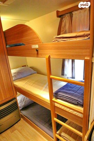 מודעת רכב נגרר (קראוון נגרר)