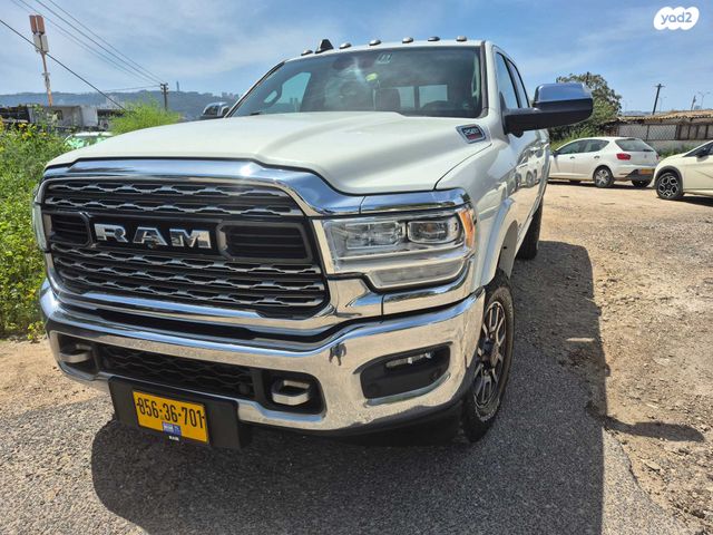 מודעת רכב דודג'