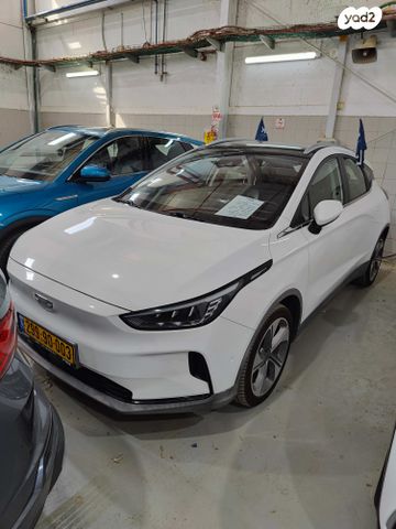 מודעת רכב ג׳ילי Geometry C