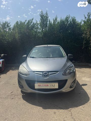 מודעת רכב מאזדה 2