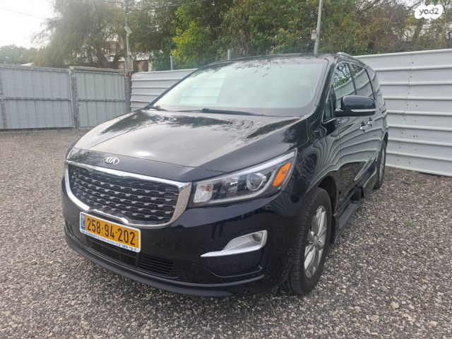 מודעת רכב קיה קרניבל