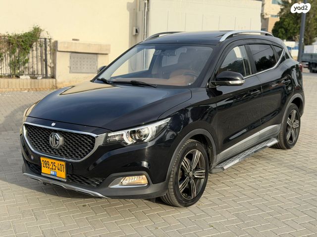 מודעת רכב אם ג'י ZS