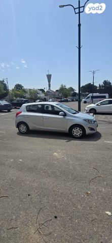 מודעת רכב יונדאי i20