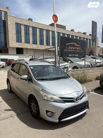 מודעת רכב טויוטה ורסו