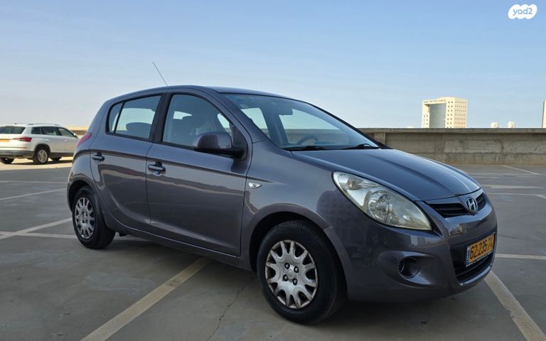 מודעת רכב יונדאי i20