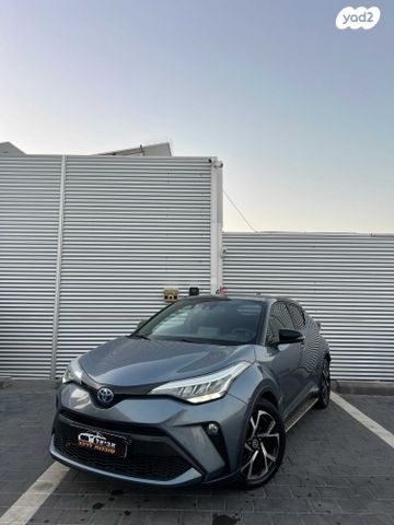 מודעת רכב טויוטה C-HR
