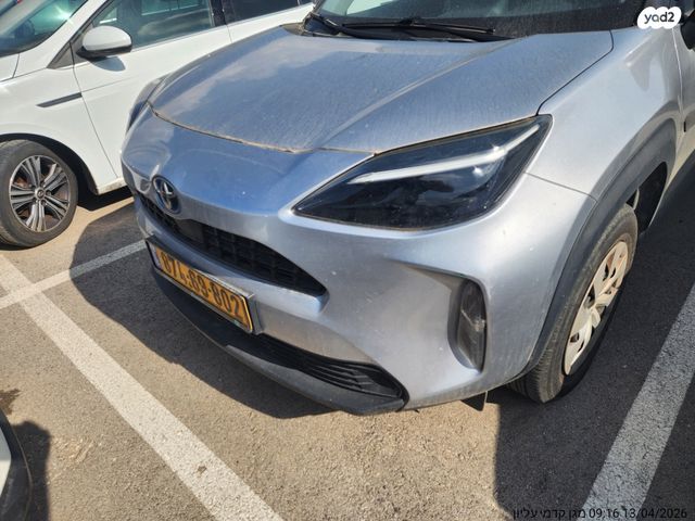 מודעת רכב טויוטה יאריס קרוס