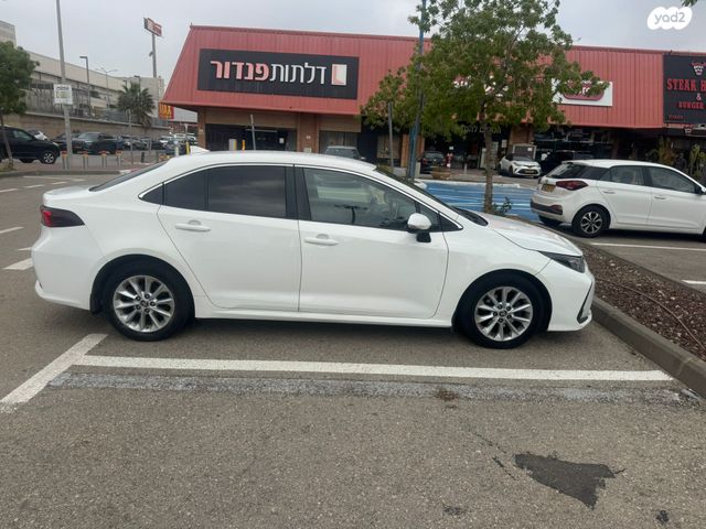 מודעת רכב טויוטה קורולה 2