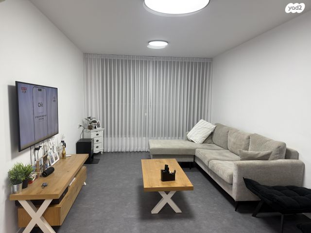 בנימין מינץ 47