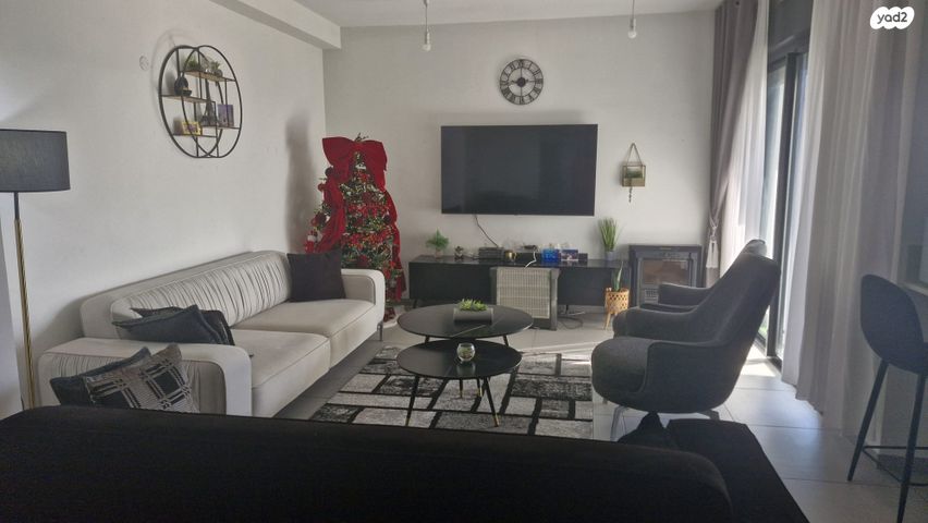 יונתן רטוש 1