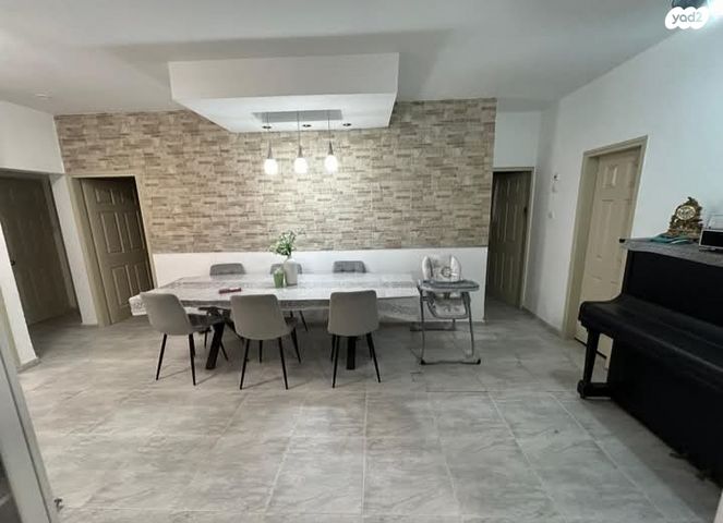 שדרות ירושלים 1