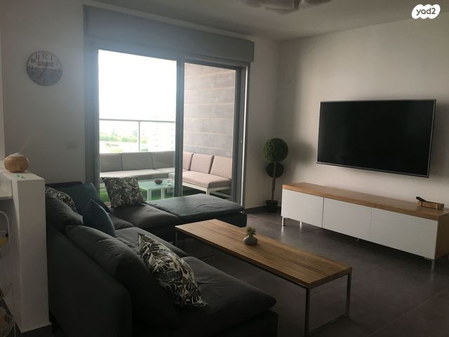 יעקב פיכמן 15