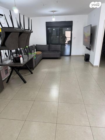 מעפילי אגוז 31