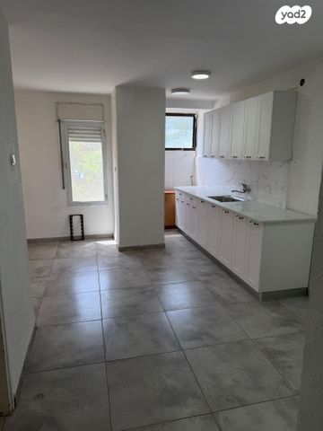 מעלה הגיבורים 4