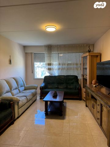 שדרות נשיאי ישראל 19