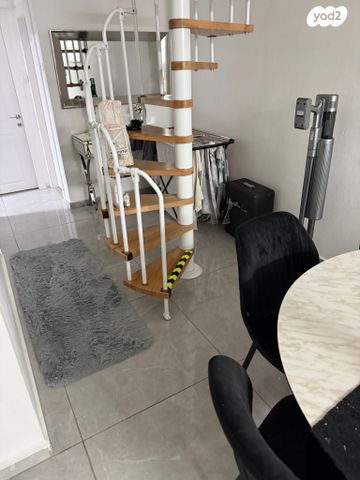 דרך רזיאל 25