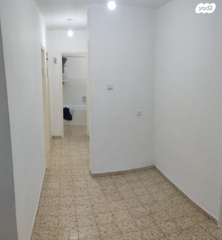 רחבת טבריה 11