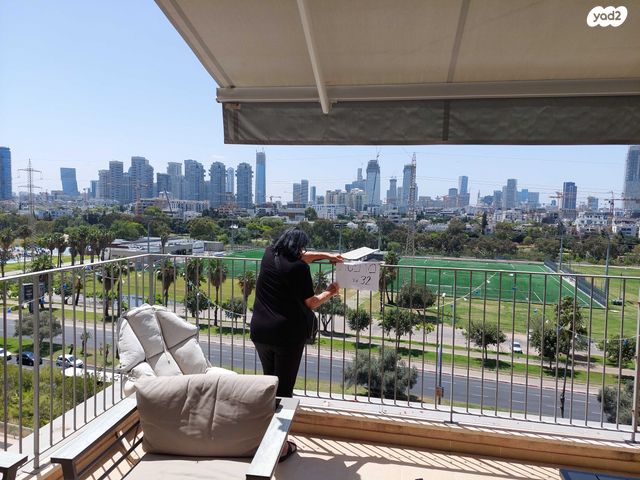 מאיר יערי 16