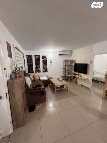 דרך השיירה 5