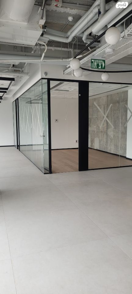 דרך זאב ז'בוטינסקי 61