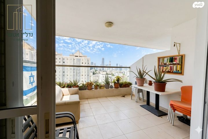 דירה, שטח 9, גבעתיים