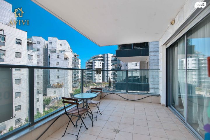 דירה, שרונה, כפר יונה