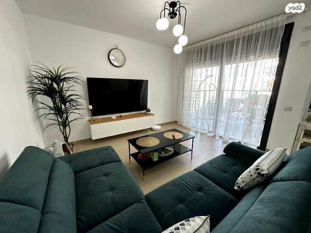 שדרות מנחם בגין 26