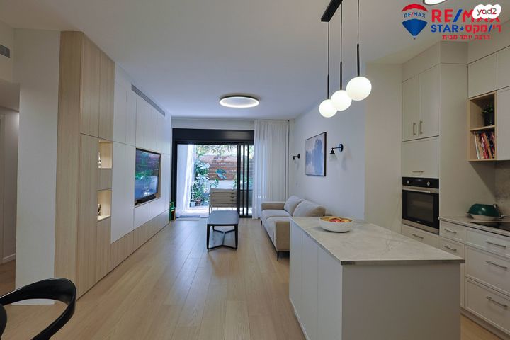 כיבוש העבודה 27