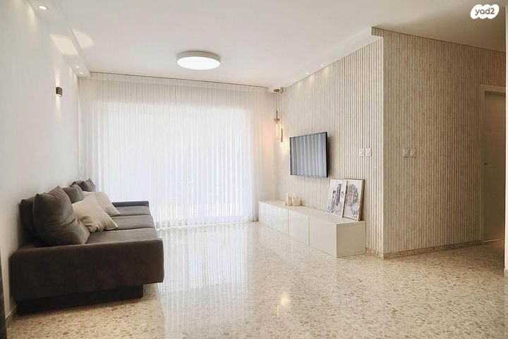 אהרון בוגנים 