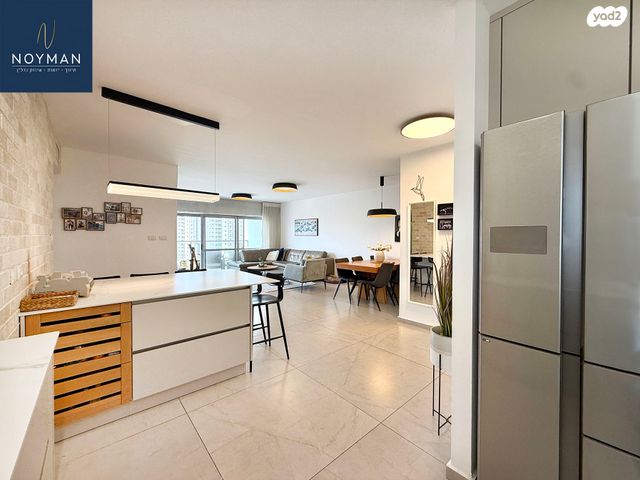 דרך הפארק 14