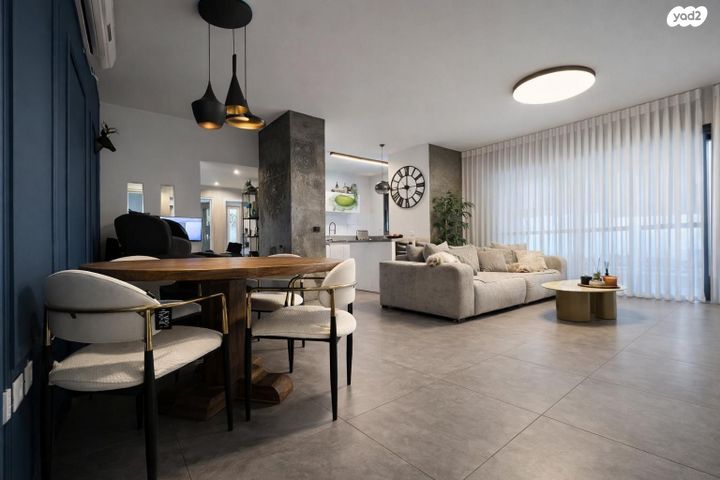 שושנה דמארי 4