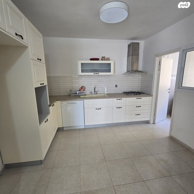 הרב קירשטיין 23