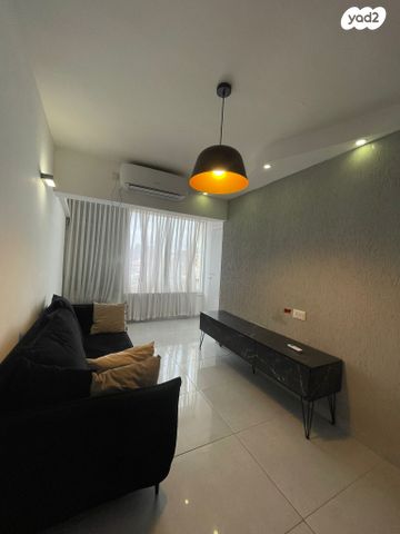 שדרות יוספטל 79