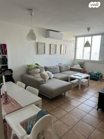 יוסף סרלין 9