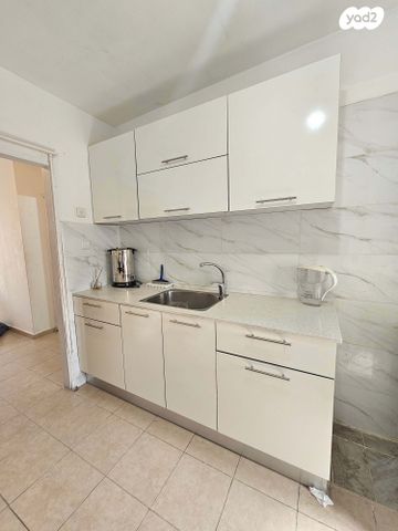 מודעת נכס, קרית ביאליק