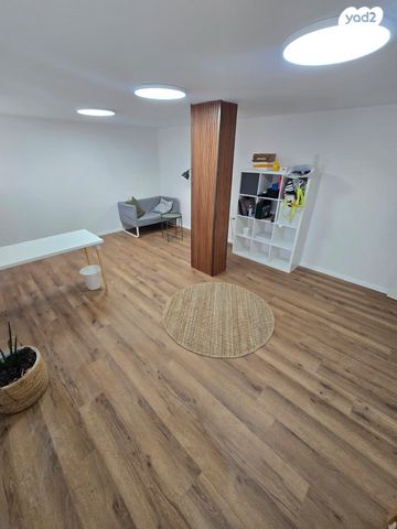 יהושע חנקין 79