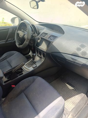 מודעת רכב מאזדה 3