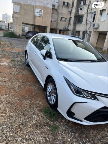 מודעת רכב טויוטה קורולה